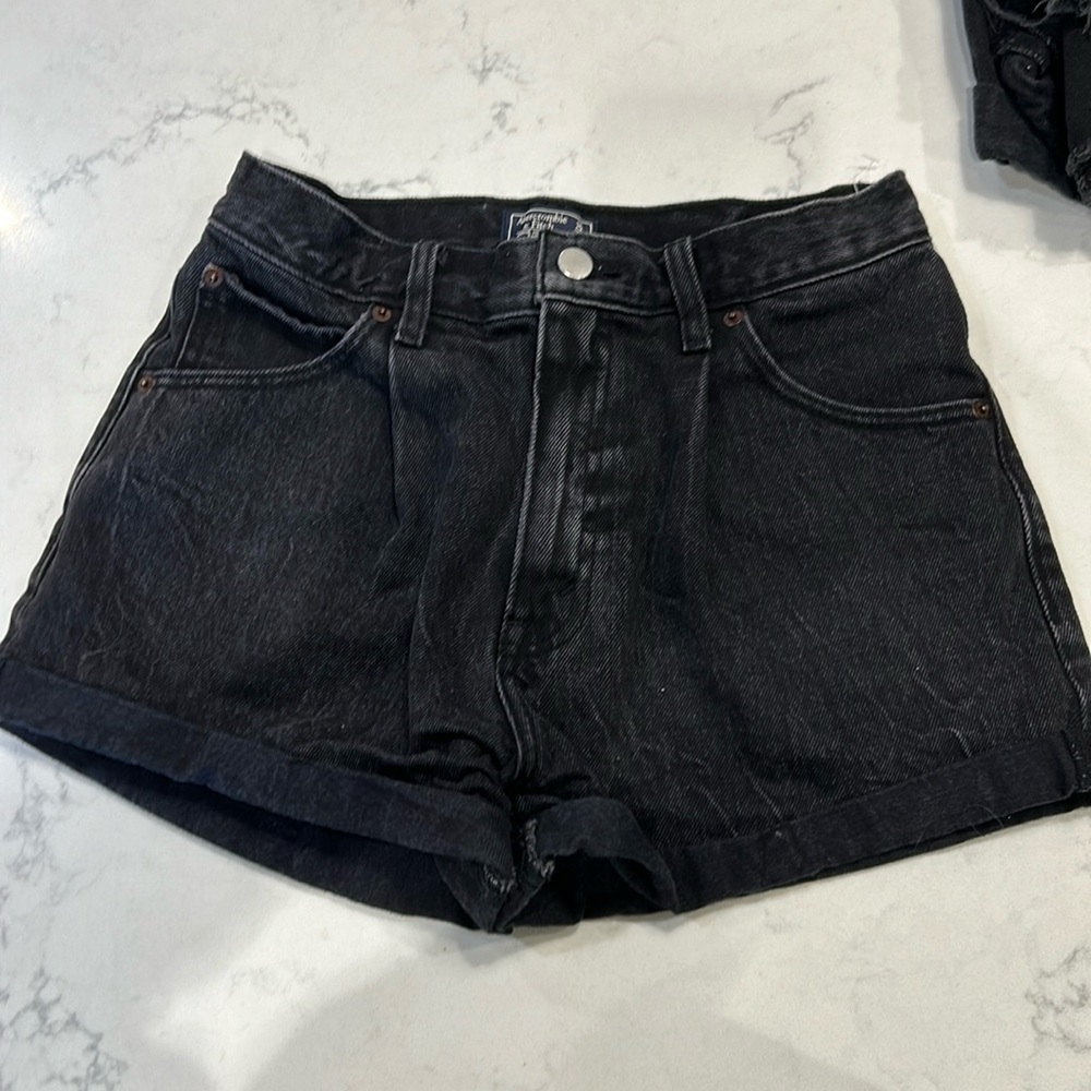 Abercrombie & Fitch Annie High Rise Shorts